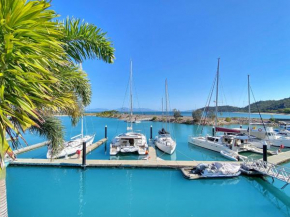 Waters Edge Townhouse 4 Nelly Bay